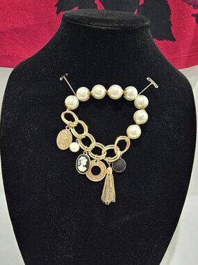 PEARL AND GOLD CHARM BRACELET CAMEO TASSEL COIN BLACK VELVET CHARMS